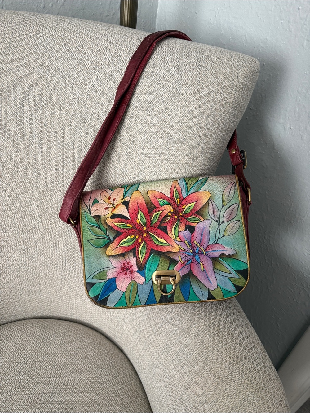 Anuschka Hand-Painted Leather Floral Crossbody Bag - Picture 2 of 6
